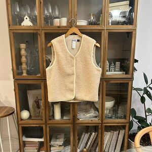 Pieces Cream Sherpa Vest